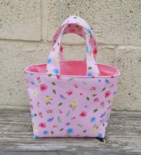 Load image into Gallery viewer, Pink Floral Gift Bag