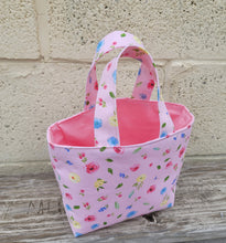 Load image into Gallery viewer, Pink Floral Gift Bag