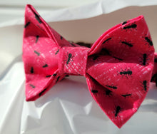 Load image into Gallery viewer, Black Ant Bow