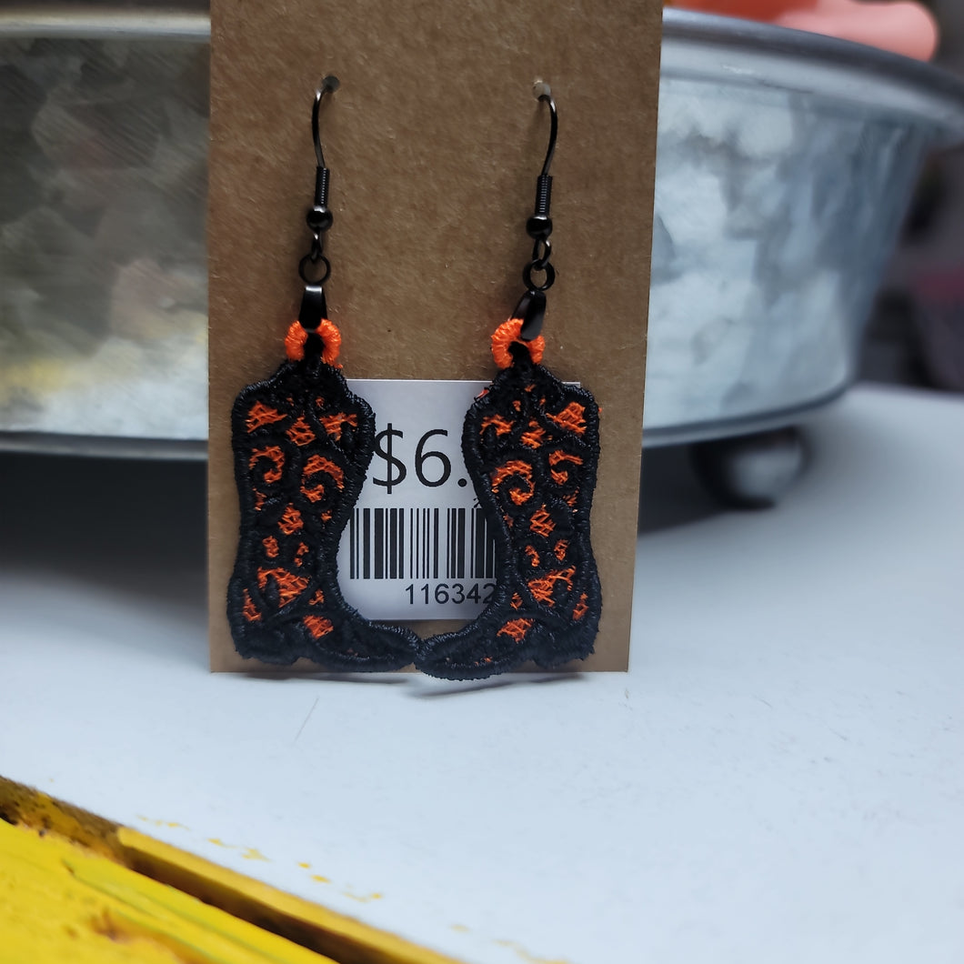 Small Lace Boots Earrings