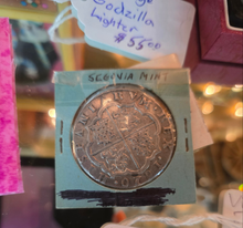 Load image into Gallery viewer, 1620s Philip V111 segovia mint coin
