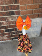 Load image into Gallery viewer, Fall Pouch Goose Dress &amp; Bow
