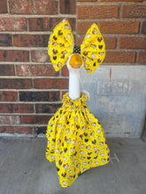 Load image into Gallery viewer, Pouch Goose Dress and Matching Bow
