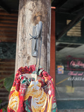 Load image into Gallery viewer, Chickens Grocery bag holder
