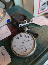 Load image into Gallery viewer, Vintage Elgin pocket watch
