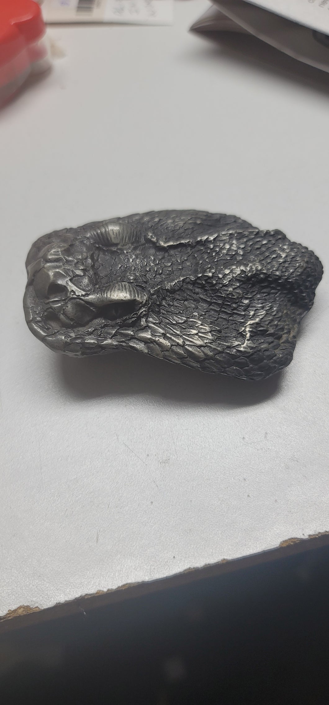 Vinearroom snake head belt buckle