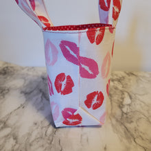 Load image into Gallery viewer, Valentines Day Lips Gift Bag
