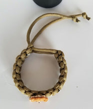 Load image into Gallery viewer, Teddy Bear Paracord Bracelet
