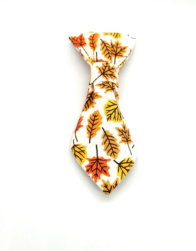 FALL LEAVES NECKTIE