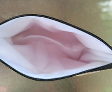 Load image into Gallery viewer, Flowers Two Tone Snack Bag
