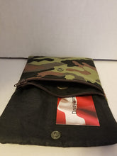 Load image into Gallery viewer, Small Wallet/Coin Purse
