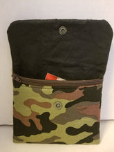 Load image into Gallery viewer, Small Wallet/Coin Purse
