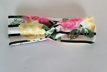 Load image into Gallery viewer, Knit Twist Knot Head band
