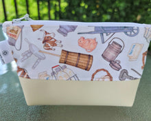 Load image into Gallery viewer, Farm Icons Two Tone Snack Pouch
