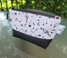 Load image into Gallery viewer, Music Note  Snack Pouch

